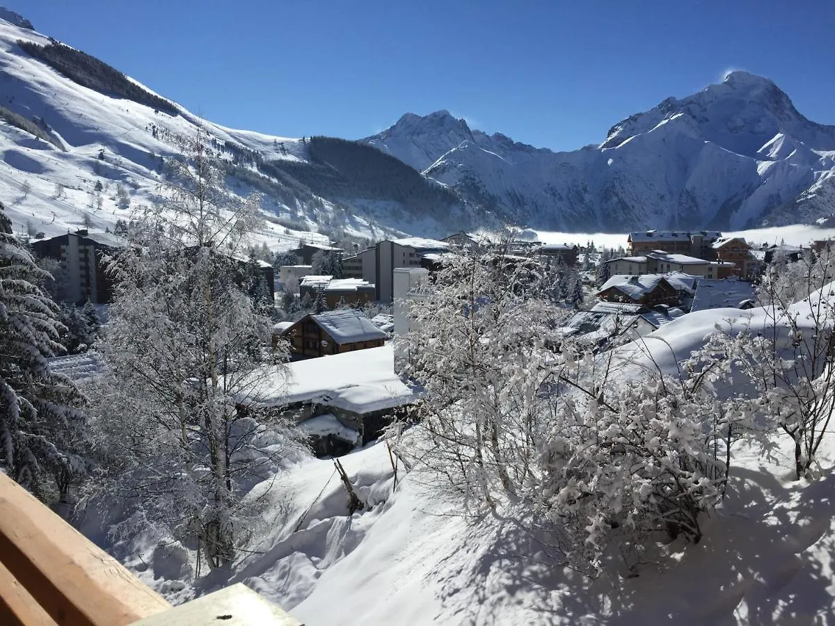 Appartement 4 Personnes Au Pied Des Pistes Des Deux Alpes Les Deux Alpes 0*,  France